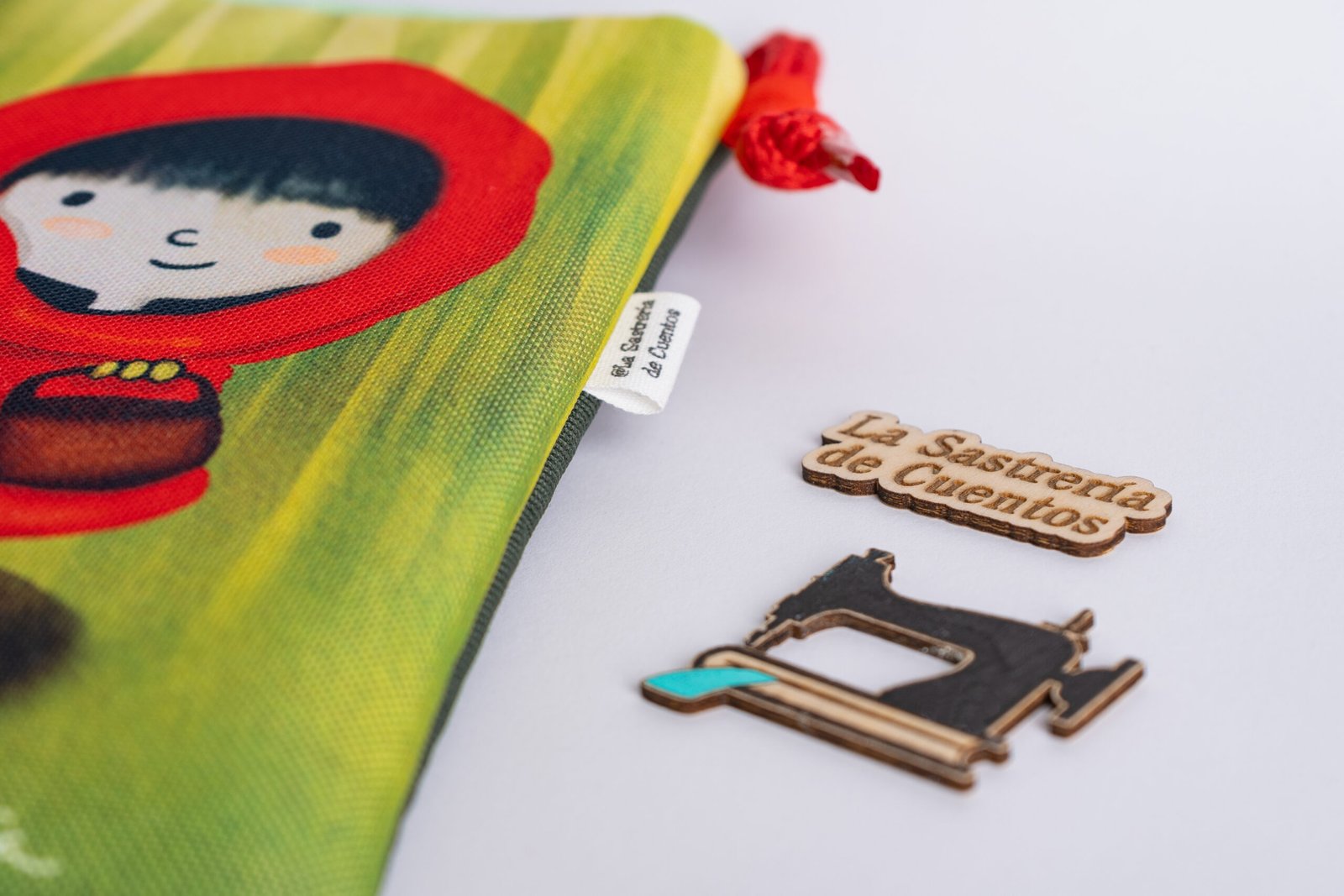 Funda de móvil "Caperucita" - Imagen 2