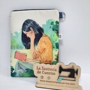 Funda de libro / Tablet "La lectora" (27 x 18 cm)
