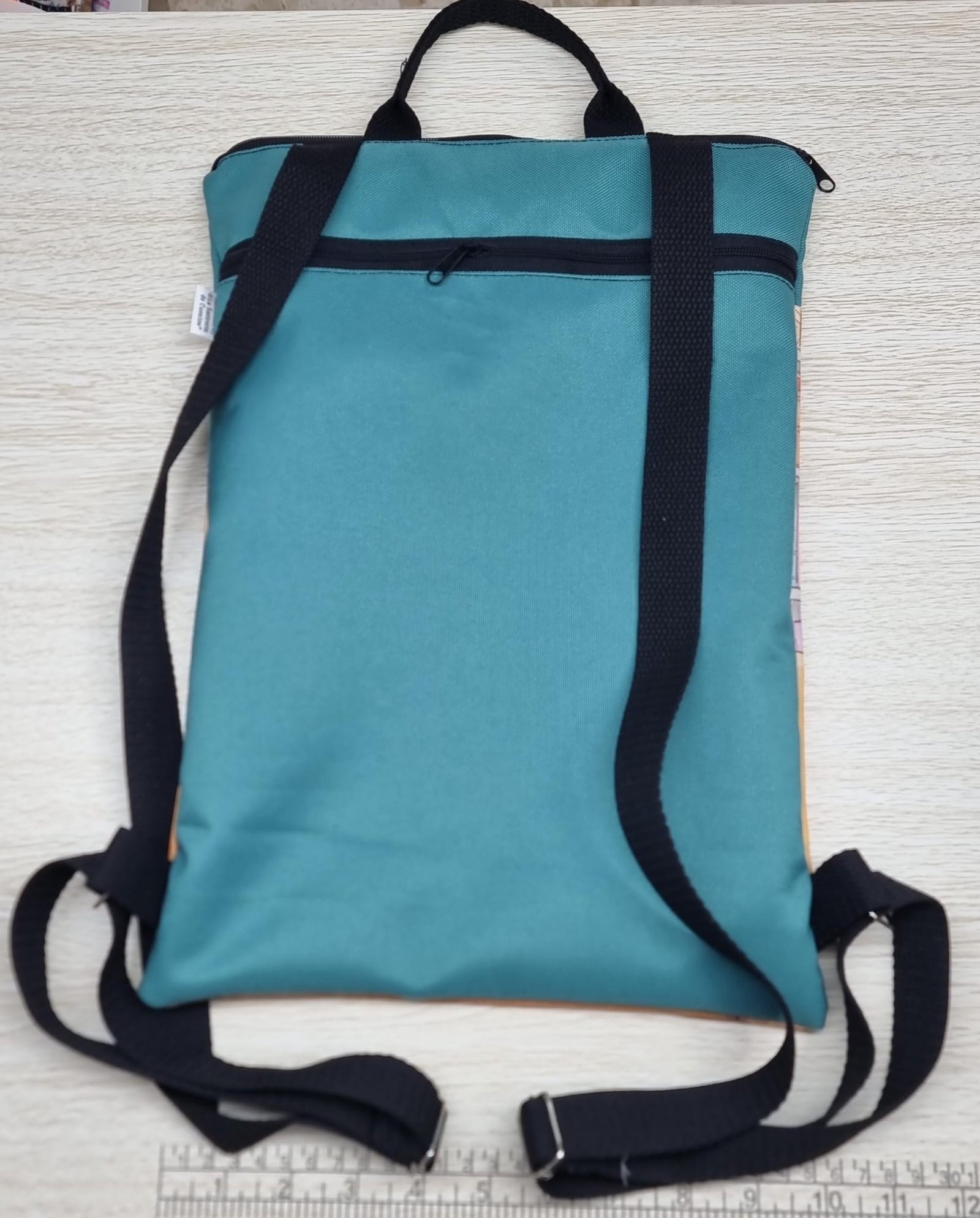 Mochila "Leer en el sofá" con cremallera antirrobo - Imagen 2