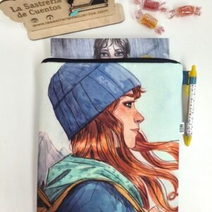 Funda de libro mediana impermeable LA MONTAÑERA de Esther Gili